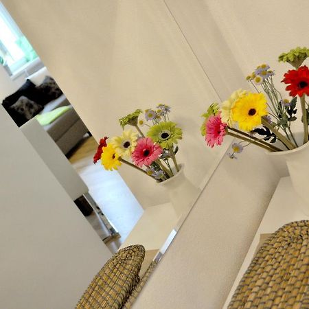 Ferienwohnung Im Univiertel Mit Garten Graz Luaran gambar