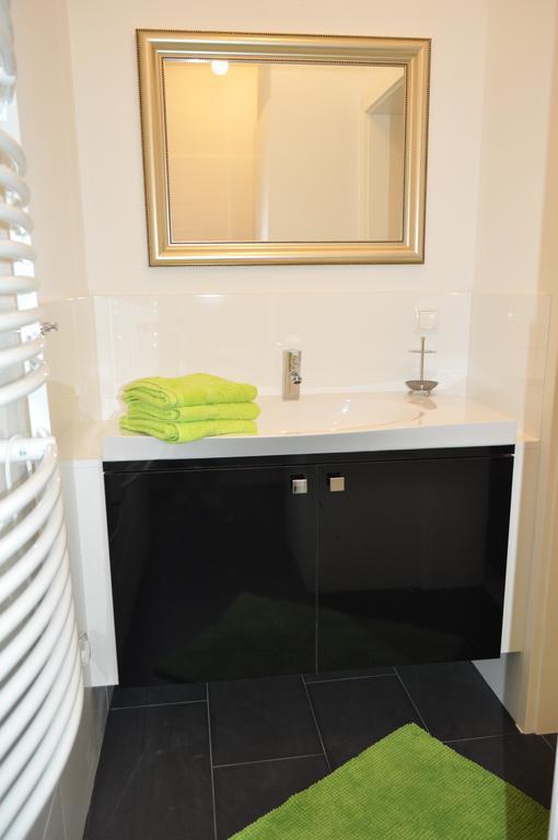 Ferienwohnung Im Univiertel Mit Garten Graz Luaran gambar