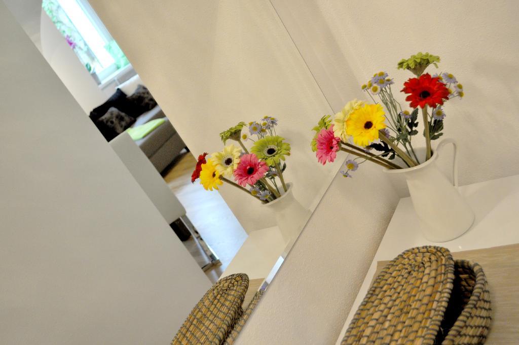 Ferienwohnung Im Univiertel Mit Garten Graz Luaran gambar