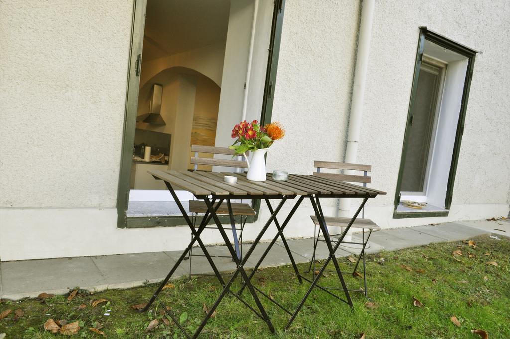 Ferienwohnung Im Univiertel Mit Garten Graz Luaran gambar