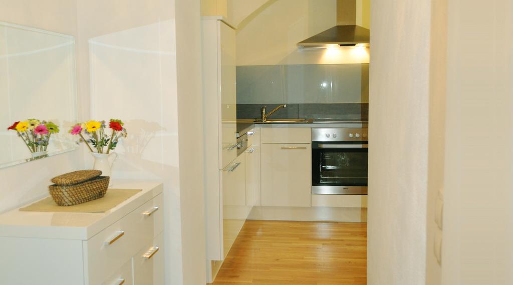 Ferienwohnung Im Univiertel Mit Garten Graz Luaran gambar