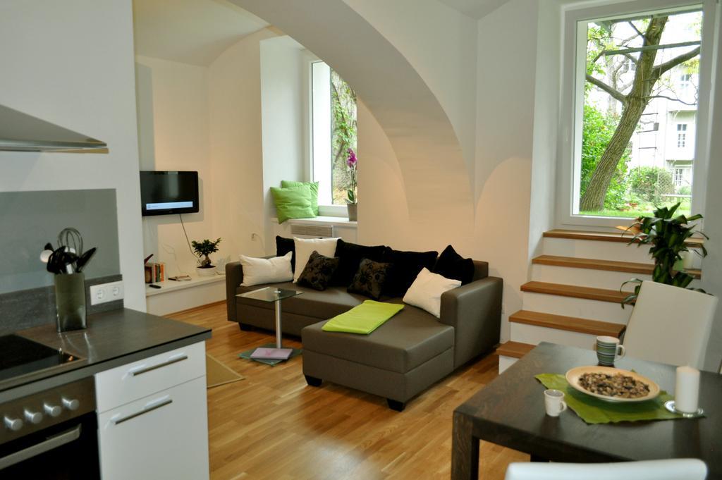 Ferienwohnung Im Univiertel Mit Garten Graz Luaran gambar